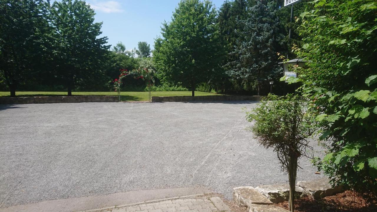 Hotel Landgasthof Fromm Untergruppenbach 외부 사진